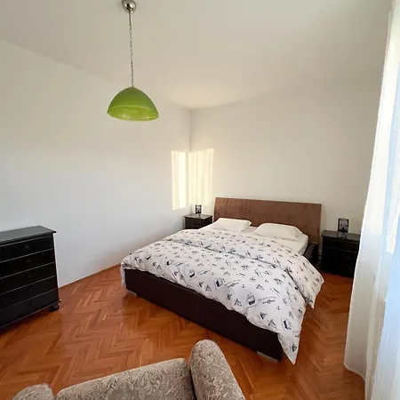 شقة Botica كورتْشولا