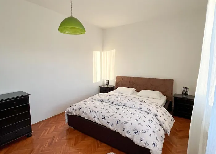 شقة Botica كورتْشولا