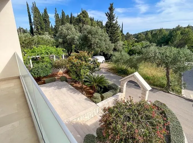 Botica 아파트 코츌라